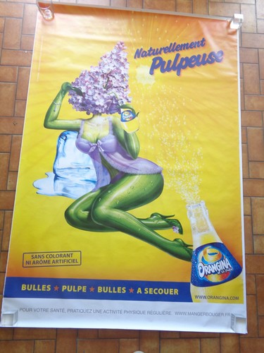 Grande affiche publicitaire - grande,