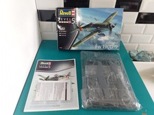 0104261 Maquette avion 1/48