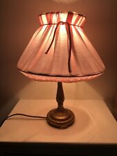 Ancienne lampe de chevet avec