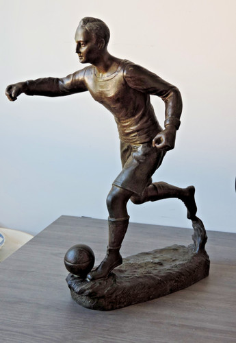 Statue régule football sur - statue,