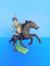 BRITAINS LTD : 1ER EMPIRE /BATAILLE DE WATERLOO  UN CHASSEUR DE LA GARDE