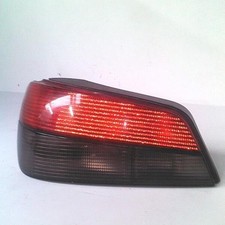 Feu arriere principal gauche