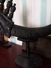 Batak Toba Corne Bois Sculpté Cabinet de Curiosité Naga Morsarang Or Sahan.