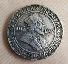 MEDAILLE  COMMÉMORATIVE  JAN HUS . BRONZE ARGENTÉ. 