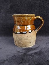 Ancien petit pichet Pot à