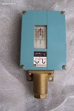 Telemecanique XMG-B120 Pressostat (B675)