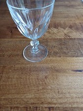  1 verre  A Eau   cristal d