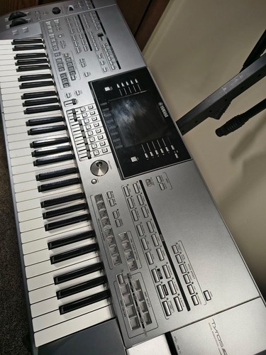 Yamaha tyros keyboard - 5,