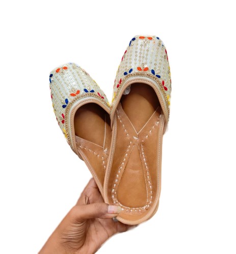 Mocassins punjabi jutti - mocassins,