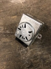 Moteur pour four Whirlpool tourne broche Ref 480131000139 AKZM770/IX