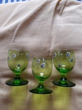 Lot de 3 Verres à digestif de couleur Verte Ouraline ?émaillés.