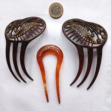 3 gros anciens peignes à