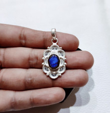 Pendentif collier pierre