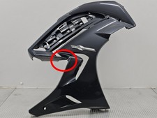 COUVERCLE DROIT CARÉNAGE