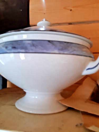 Soupière porcelaine ancienne
