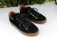 Chaussures baskets daim noir No Name à lacets 38 grosse semelle logo métal