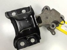 8200429852 support moteur