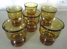 Ensemble de 6 verres Pernod S.A. marrons ambre Hauteur 9 cm ø au buvant 7 cm