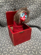 La 8ème Merveille du Monde jeu jouet marionnette masque diable en boîte ressort