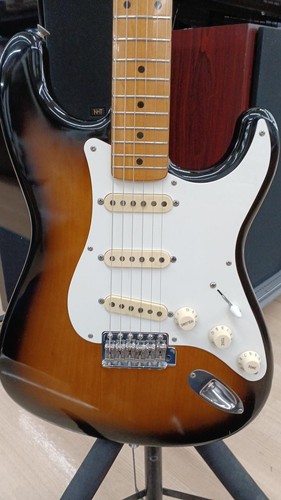 Fender japan st57 - [fender, st57-110