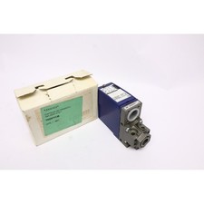 Telemecanique 071169 XML A1020A2S11 Pressostat Open Box (B1370)