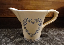 Joli pot à lait/crémier en