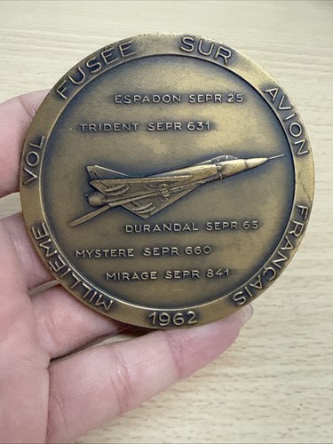 Médaille millième vol - millième, fusée