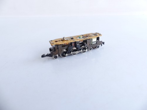 8851 echelle 220 - /, /