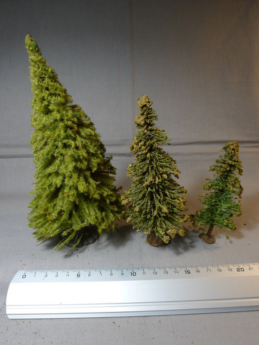 Lot sapins dont un - de,