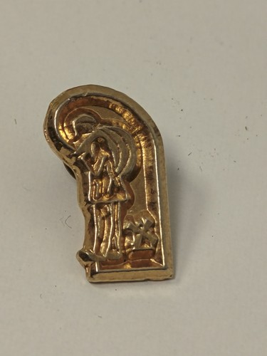 Pin ancien vintage rétro - pin's,