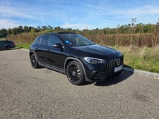 MERDES BENZ Gla35 AMG