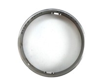 Anneau décoratif chromé pour