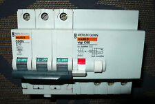 DISJONCTEUR DIFFERENTIEL TRIPHASE 32A 30mA COURBE C MERLIN GERIN 32AMPERE PC6KA