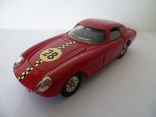 Fabrication dinky toys 1966 - dinky,