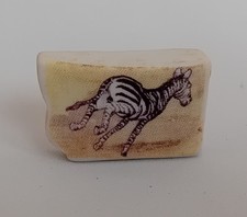 FEVE - FEVES -  PUZZLE ANIMAUX SAVANE - MORCEAU DE PUZZLE - LE ZEBRE