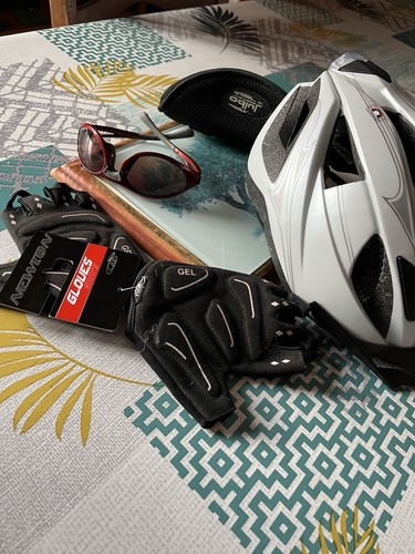 Protection vélo casque - casque, gant