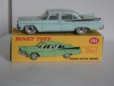 Voiture miniature DINKY TOYS