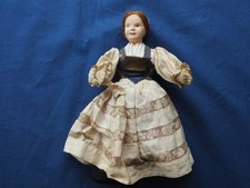 Belle poupée ancienne de