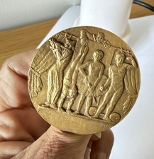 Henry Dropsy La Parade Epingle