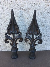Anciens fers / Pointes de lance en fonte / Portail / Quincaillerie / Ferronnerie