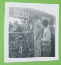 2 PHOTOS AMATEUR ARGENTIQUE CYCLISME TOUR DE FRANCE 1969 EDDY MERCKX DOSSARD 51