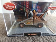 DISNEY PIXAR CARS 2 MATER ~ Disney Store ~ De luxe en boite Véhicule 1:43