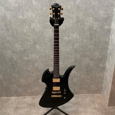 Guitare multi-formes Target