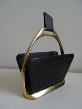 Porte Courrier "Etrier" cuir surpiqué et laiton
