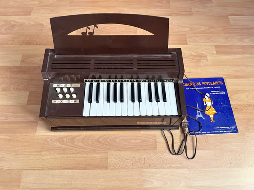 Magnus electric organ - electric, organ,orgue