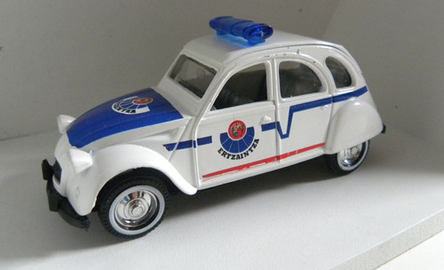 Citroen cv6 ertzaintza - 1/37,