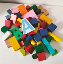 Lot de 62 blocs en bois Formes