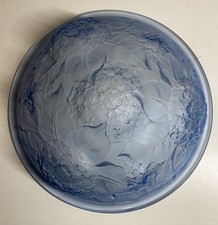 Belle et ancienne vasque, lustre en verre bleu moulé, pressé , Degué, Muller...