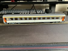 Voiture voyageur 1cl SNCF HO ROCO ref 45110