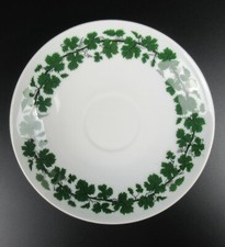 Soucoupe en porcelaine de